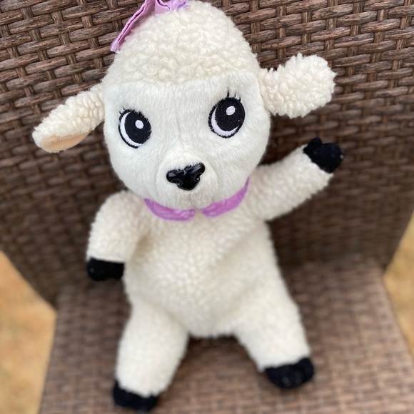 𝅺awana Clubs Intl LUV E LAMB Puppet 14" Cubbies Plush Stuffed Animal Baby Sheep - Picture 2 of 6